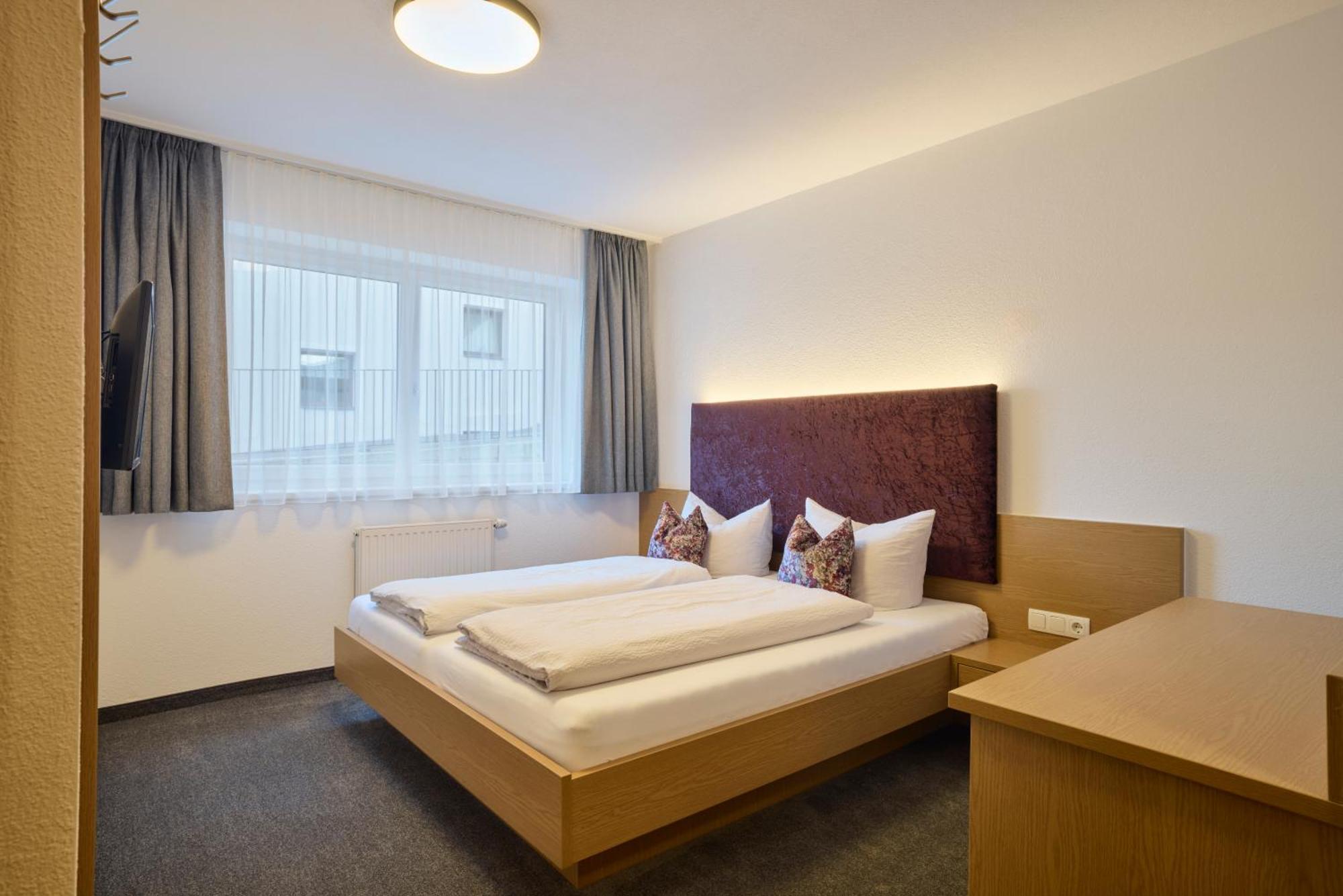 Sun Alpin Apartment Ишгъл Екстериор снимка
